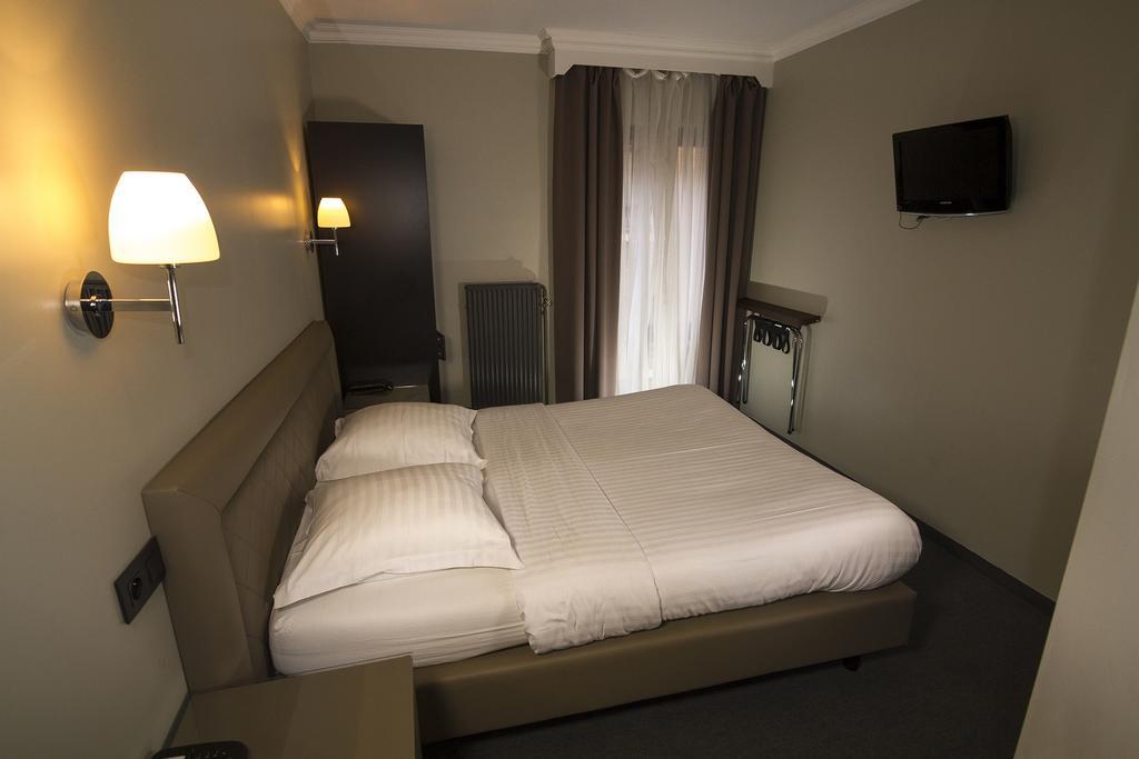 Hotel Le Chantecler Брюссель Экстерьер фото
