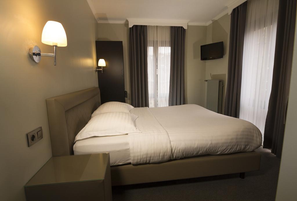 Hotel Le Chantecler Брюссель Экстерьер фото
