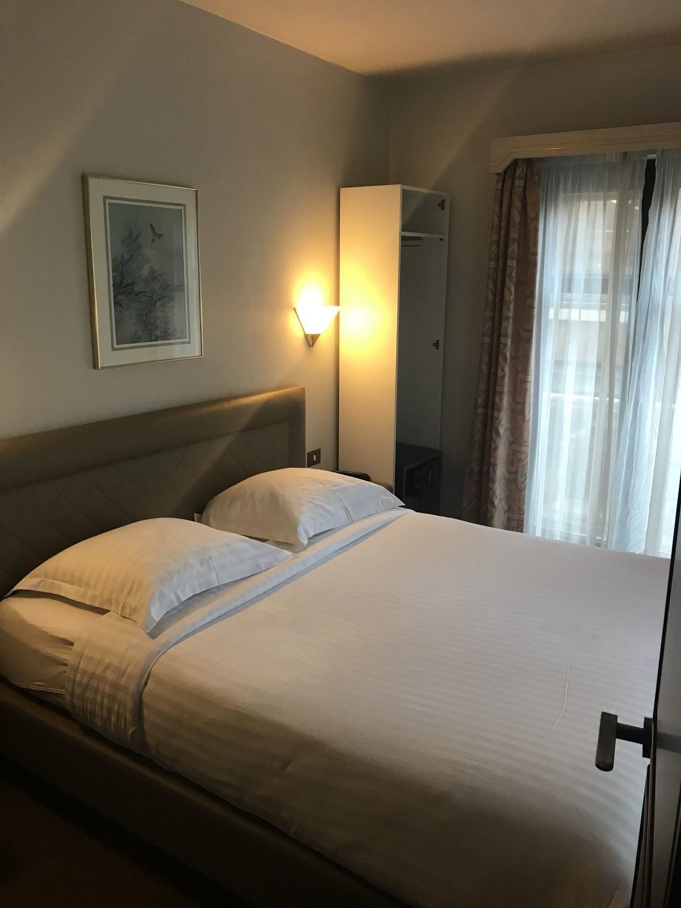Hotel Le Chantecler Брюссель Экстерьер фото